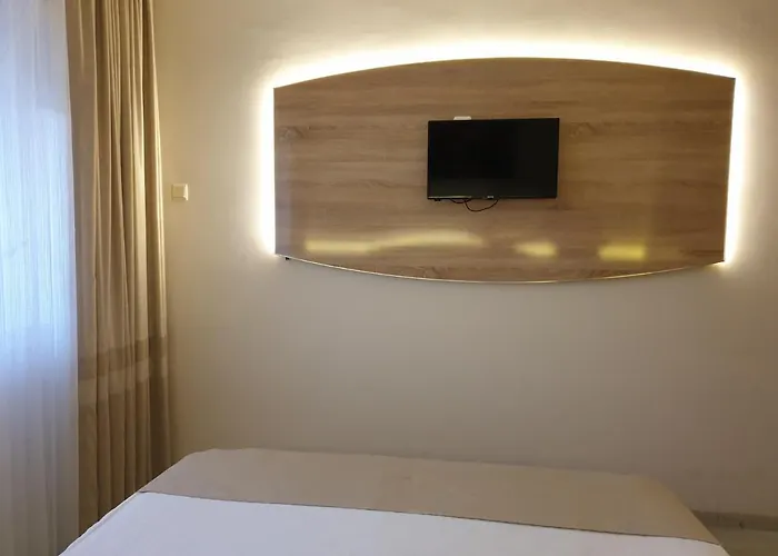 Ξενοδοχείο Kent Ντιντίμ